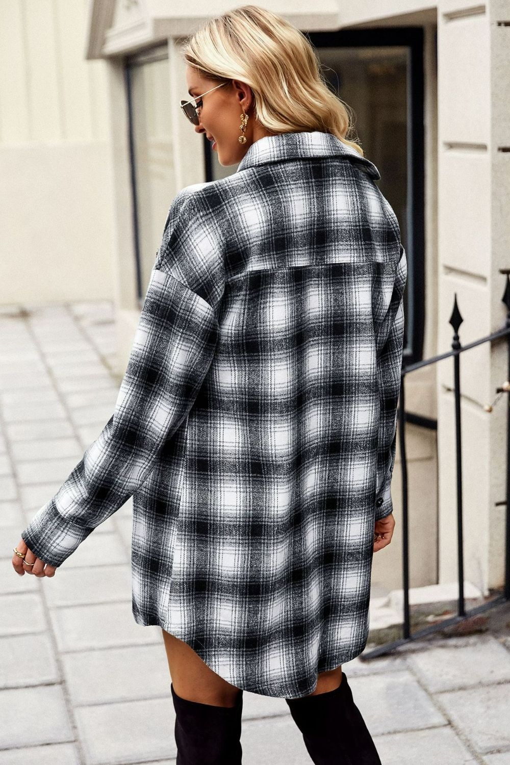 Plaid Curved Hem Longline Shirt Jacket